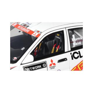MITSUBISHI CARISMA GT GR.A R. BURNS RAC RALLY 1997 OttO mobile 1:18 Resinemodell (Türen, Motorhaube... nicht zu öffnen!)